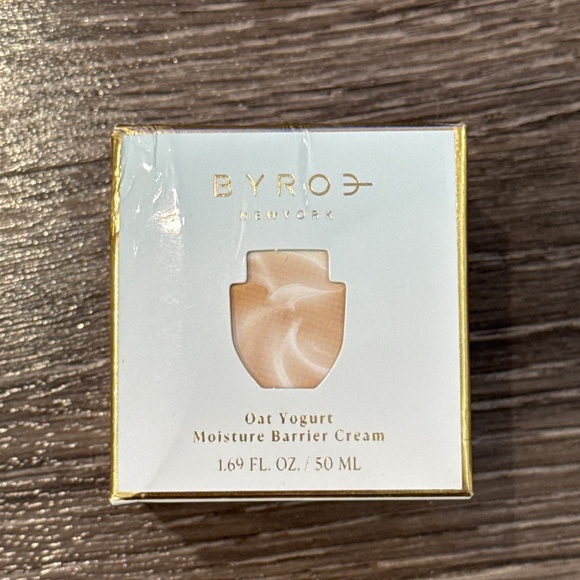 Byroe New York Oat Yogurt Moisture Barrier Cream - Picture 3 of 3